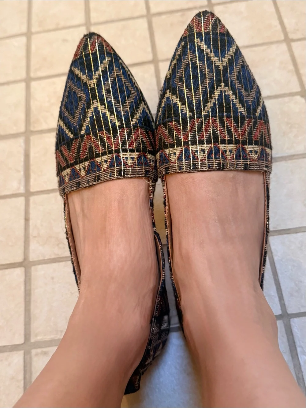 Woven Pointed-Toe Lucky Brand Flats in Navy, Red, and Gold - size 6